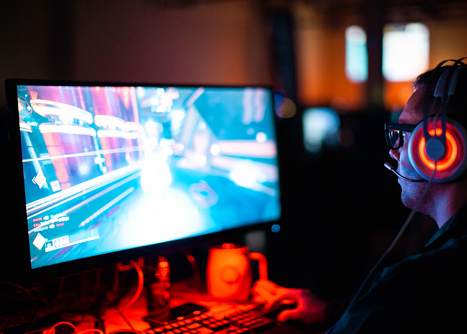Online Gaming Experience
